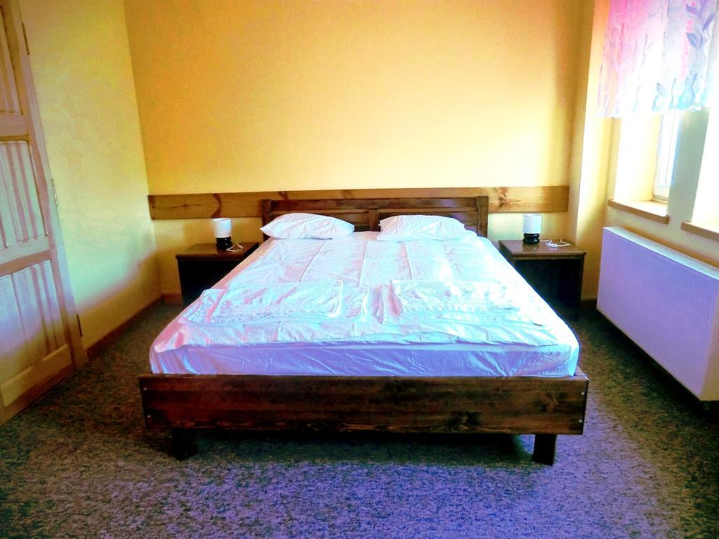 Iskra Bed & Breakfast Augustow Phòng bức ảnh